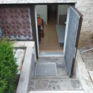  Apartment Garden Basement - Seminterrato Max 4 Ospiti - Vicino Aeroporto E Fiera